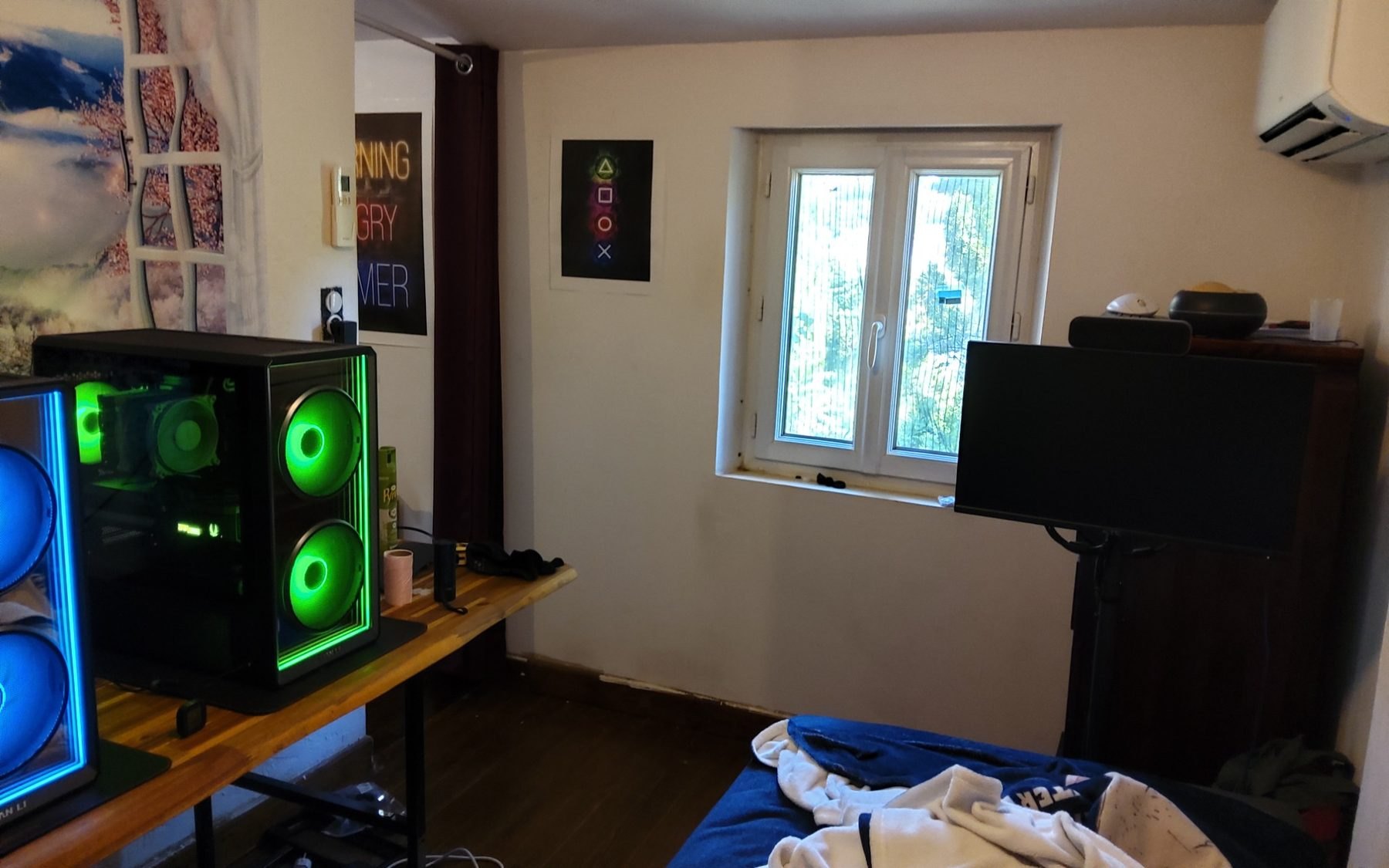 Pièce de bureau équipée d’une climatisation à Villa La Treille